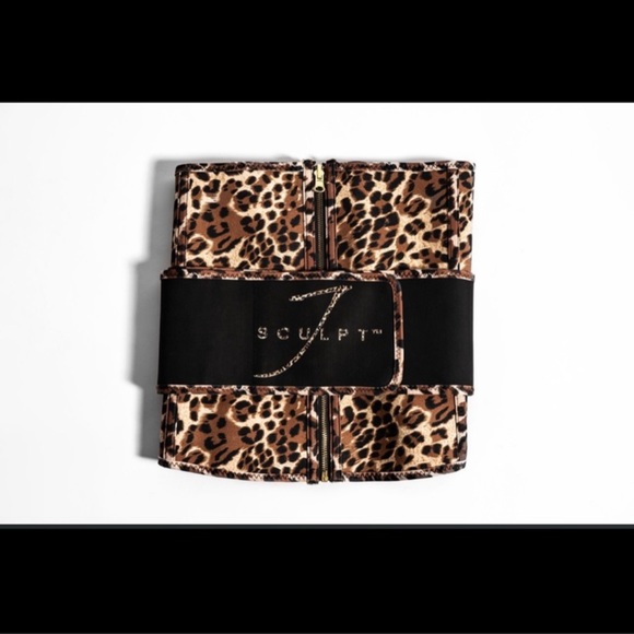 The jsculpt reverse waist trainer I have 2 - Picture 2 of 3